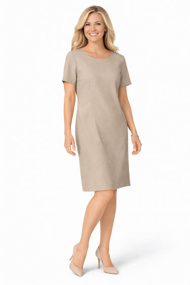 Klasiska taisna kleita