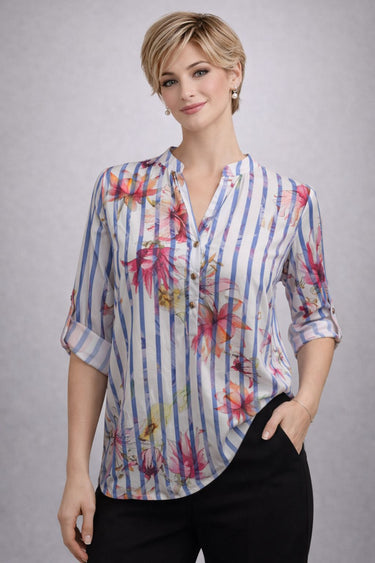 Svītraina ziedu blūze ar elegantu piegriezumu