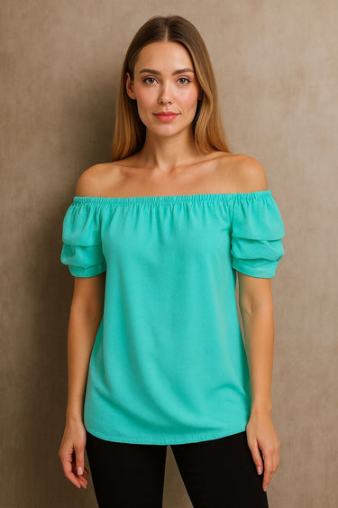 Blūze,kuru ir iespējams izvēlēties ar atkailinātiem vai neatkailinātiem pleciem