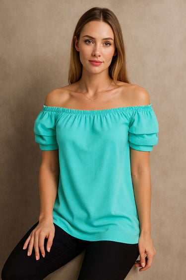 Blūze,kuru ir iespējams izvēlēties ar atkailinātiem vai neatkailinātiem pleciem